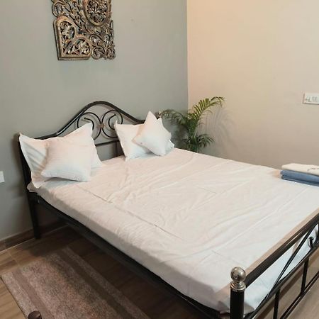 Risal Home Stays Greater Noida Exterior foto